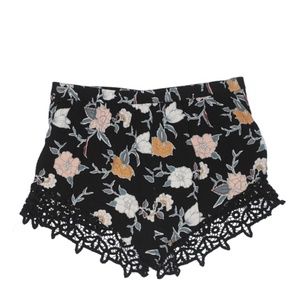 Kendall & Kylie Black Floral Lace Trim Lounge Shorts